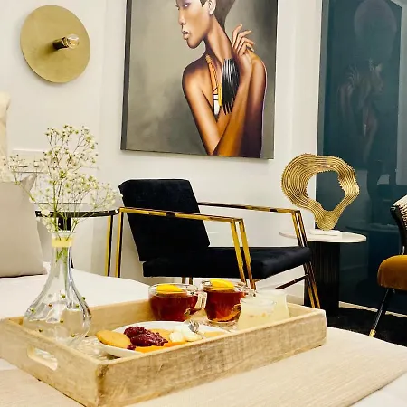 Canaryislandshost L The Secret